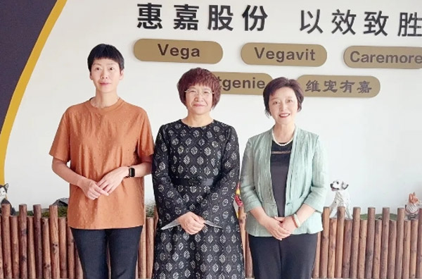 湖州市政协副主席竺鸰莅临惠嘉考察指导